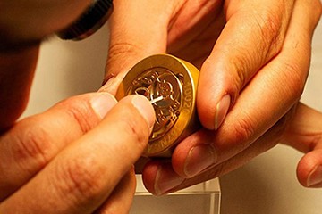 南京劳力士手表日期不动了