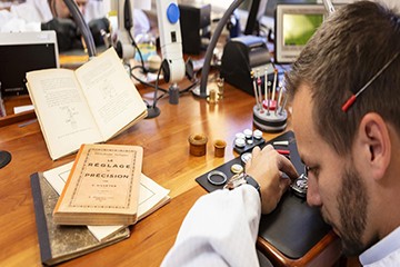 南京劳力士表的维修电话